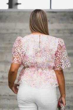 Leanna SS Top Pristine Leanna Aop