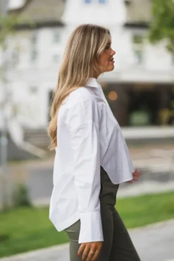 Lelo Neola Shirt Pure White