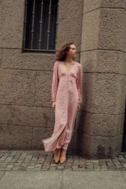 Lilith Maxi Dress Cheryl Pink Print