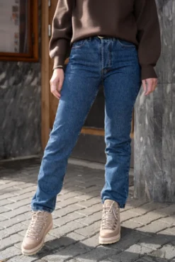 Lindsay Jackson Dark Piedra Wash