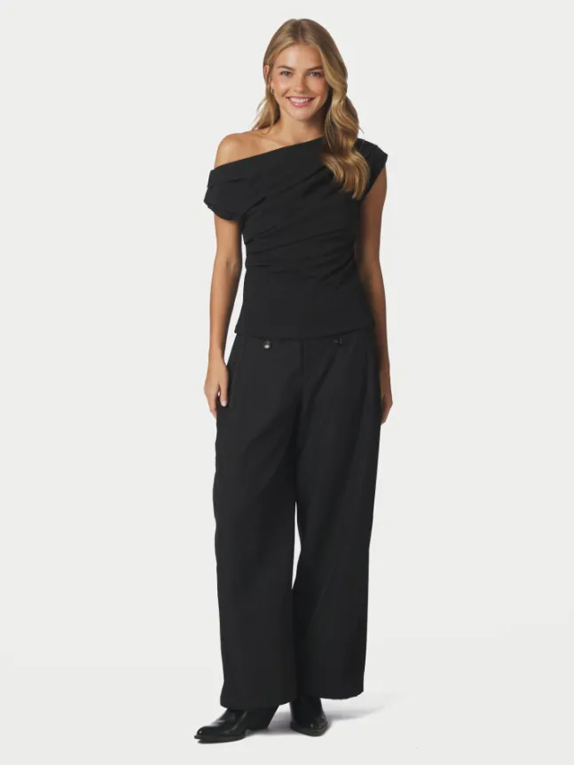 Mabelle Drapy Top Black