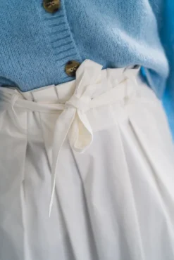 Mana Pure White