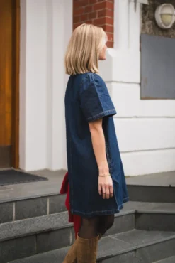 Manna Alena 2/4 Dress Mid Blue Wash