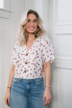 Maris Flower SS V-Shirt Offwhite