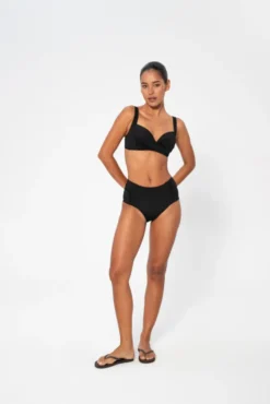 Medea Solid Top Black