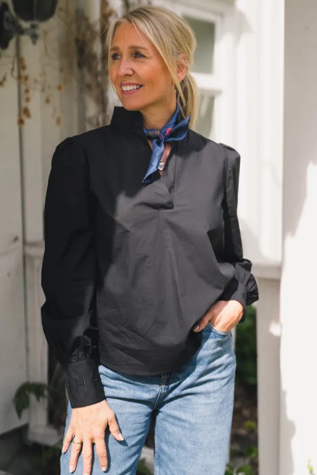 Mie Blouse Jet Black