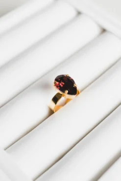 Mini Drop Ring Gold Burgundy