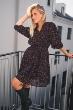 Nancy Dress Aop Syrah Flower