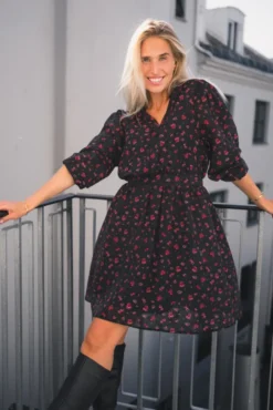 Nancy Dress Aop Syrah Flower