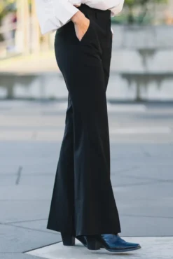 Olivia 285 Black Regular