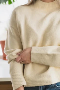 Paulina Fluffy Knit Blouse Offwhite
