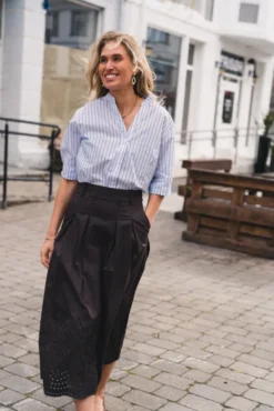 Poppy Pleat Scallop Skirt Dark Brown