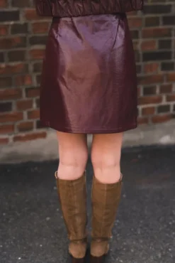 Posy Skirt Winered