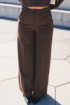 Reign Tailored Extra Wide Brown