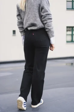 Ribcage Straight Ankle Jeans Black Sprout