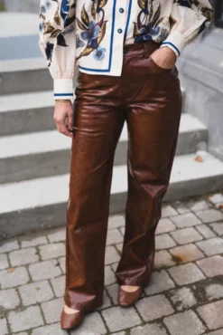 Richa Pant Cognac