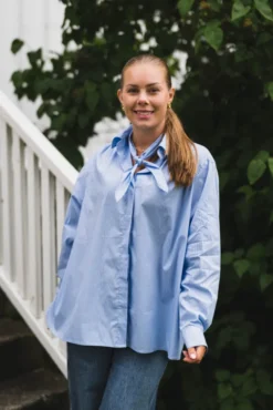 Rochelle Scarf Fine Stripe Shirt Light Blue