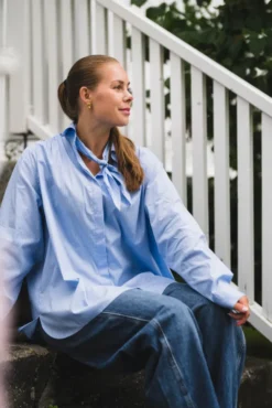 Rochelle Scarf Fine Stripe Shirt Light Blue