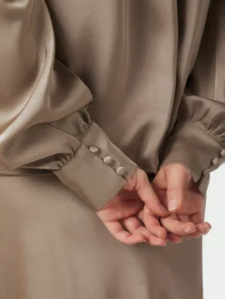 Rosslyn Heavy Sateen Blouse Dark Taupe