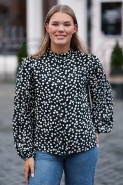 Sabby LS Shirt Black Flower
