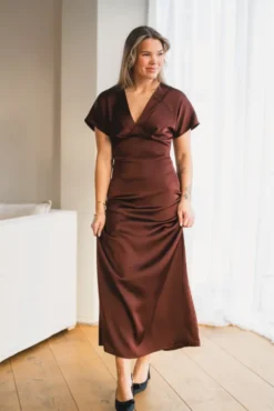 Safira V-Dress Dark Brown