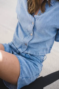 Saphina HW Shorts Light Blue Wash