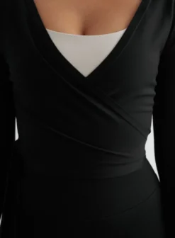 Shape Seamless Wrap Long Sleeve Black