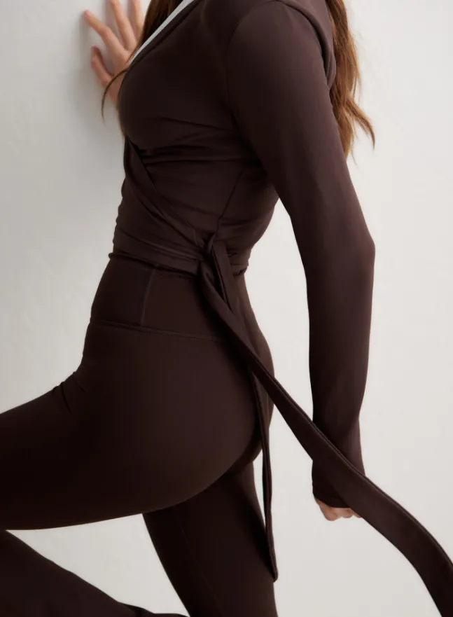 Shape Seamless Wrap Long Sleeve Chocolate