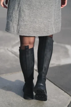 Slim High Boots New Black