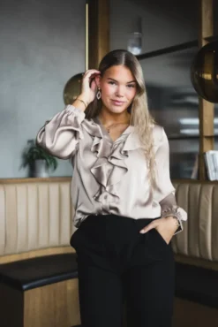 Sophia Blouse Semi Rich Shell