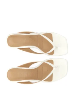 Spice Toe Post Faux Leather Offwhite