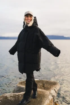Spitsbergen Down Coat Black
