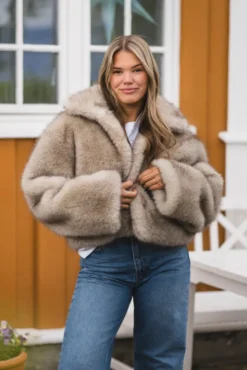 Steff Faux Fur Jacket Beige