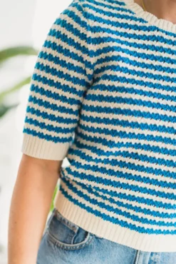 Stilla Knit Top White W. Blue