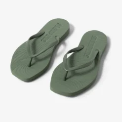Tapered Flip Flops Green