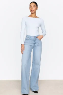 Taylor Light Blue