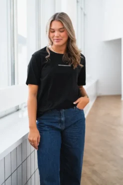 Terina Organic Small Logo Tee Black/White