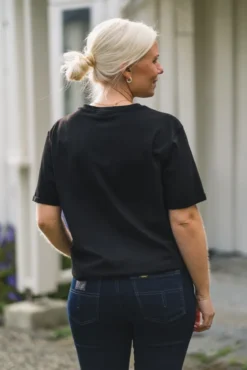 Terina Organic Tee Black