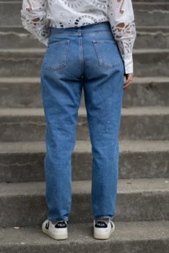 Terrence Tomboy Jean Medium Blue