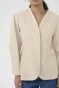 Veeta Blazer Ecru