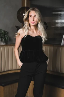 Vessi Velour Balloon Corsage Black