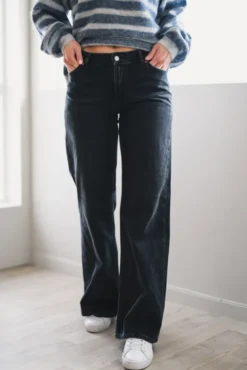 Wide Heidi Slow Black