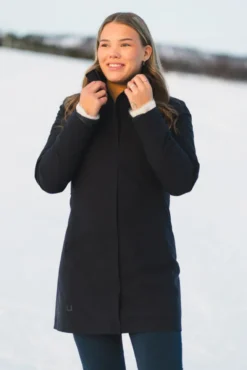 W Nova Coat Black