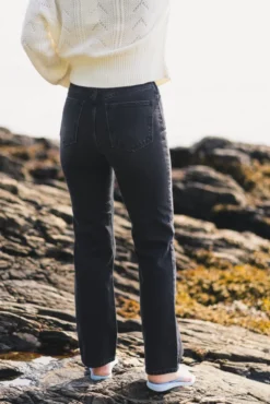 W Regular Jeans Black Washed
