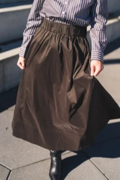 Yara Long Poplin Skirt Chocolate Brown