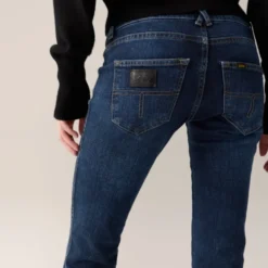 Yoko Deeply Brushed Blue